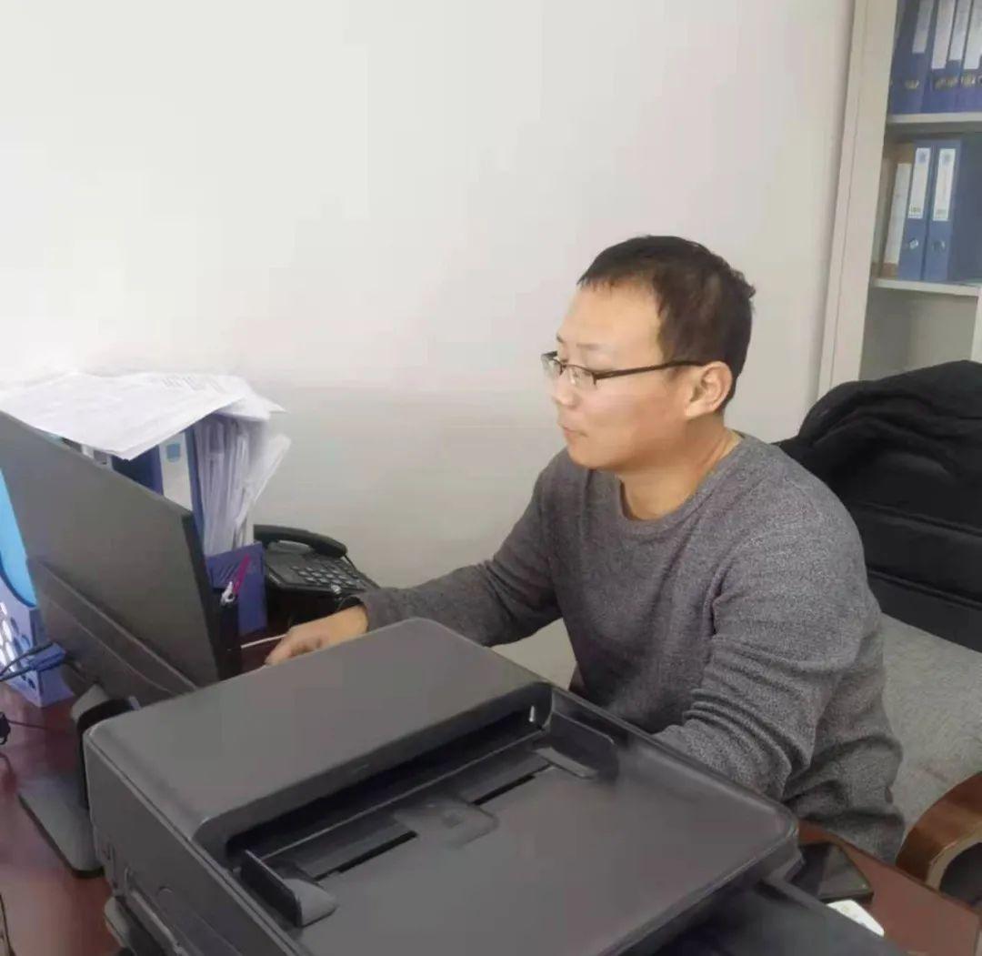 最新思想汇报及高科技产品介绍概览