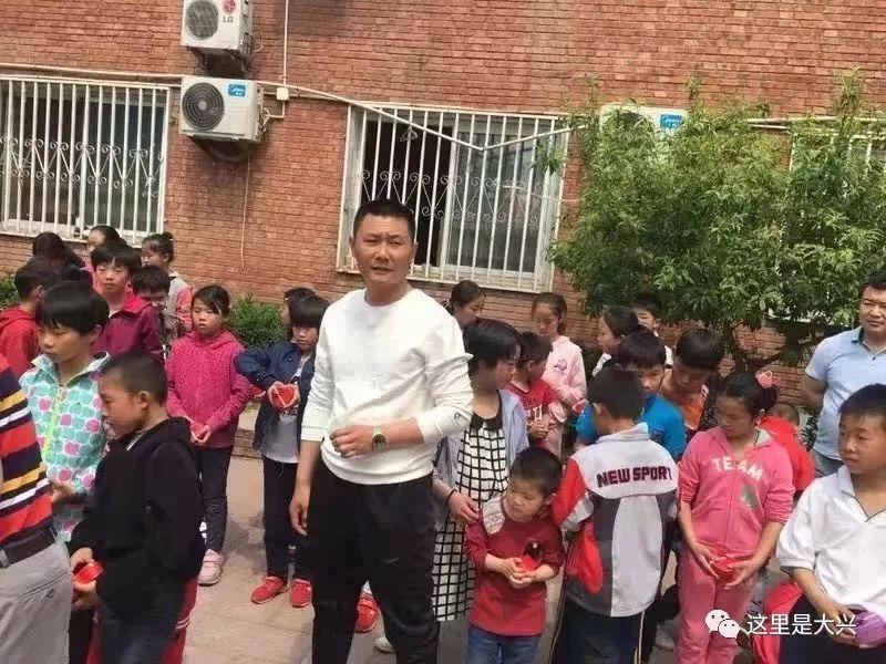 最新收养法全文解读，与自然美景的心灵之旅