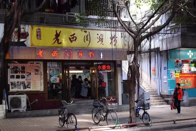 最新粮店资讯，小巷中的美食秘境探索