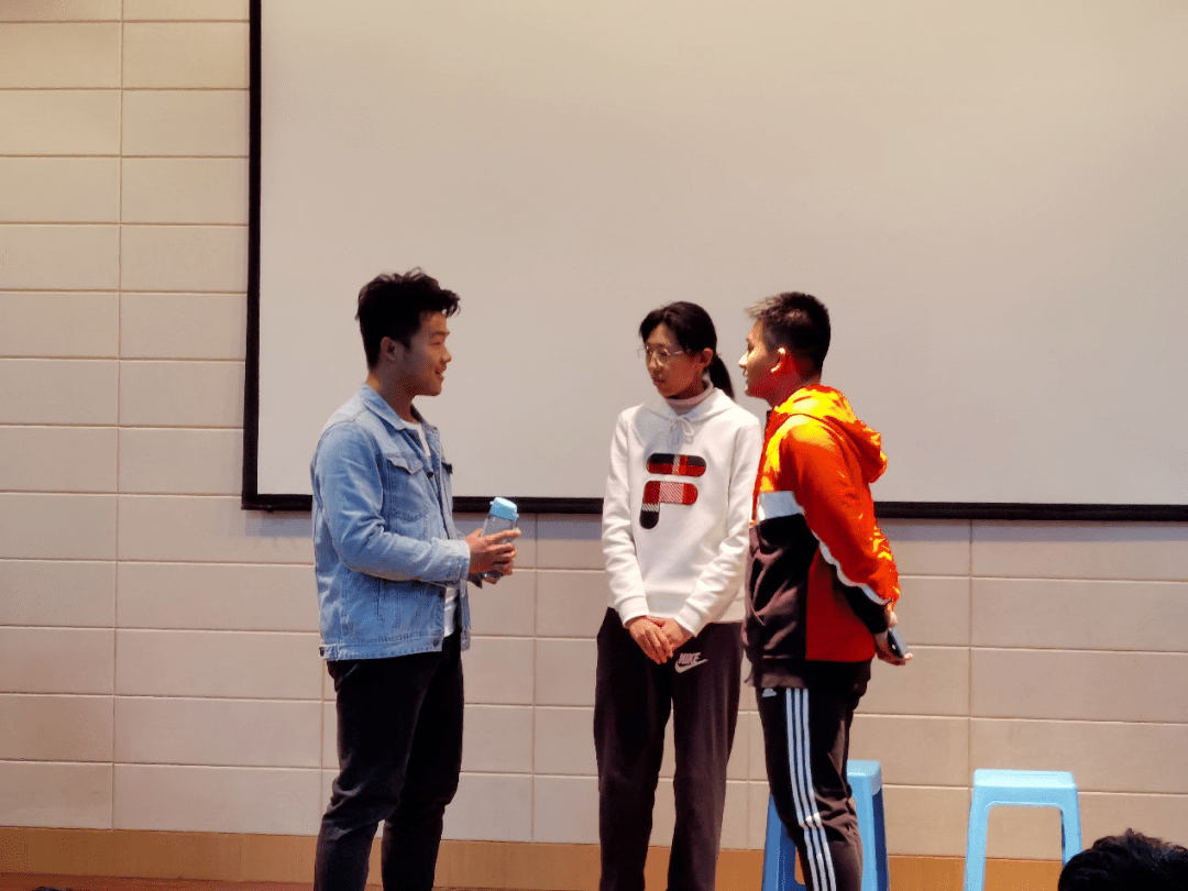 一城最新动态，多维度视角下的城市发展与观点碰撞