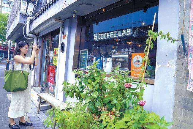 揭秘小巷隐藏宝藏，特色小店的独特魅力与最新投资者热议