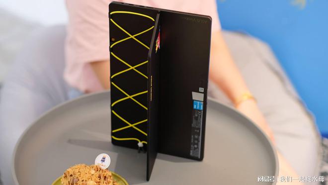 最新款手机套，与大自然美景的亲密接触体验